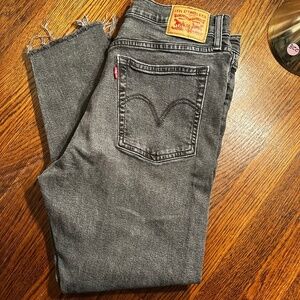 Levi’s Wedgie Skinny Jeans | Black Wash | Raw Hem | Size 31
